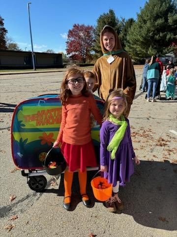 Trunk or Treat at Moraine Elementary! Go Rockets! 🚀 🍭 🍬 ⁦<a href="/SRAHSATHLETICS/">Slippery Rock Athletics</a>⁩ ⁦<a href="/SRSD_Library/">Slippery Rock Library</a>⁩ ⁦<a href="/SlipperyRockPE/">SRHS wellness</a>⁩