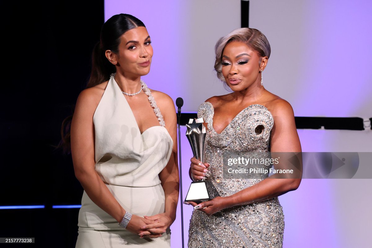 Salvatore_Noir8's tweet photo. @queensofbravo Get Ekin Su on the phone RIGHT NOW! https://t.co/3sw99GitI1