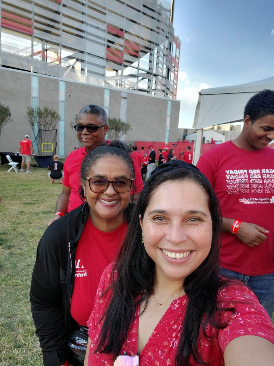 Enjoying <a href="/conocophillips/">ConocoPhillips</a> STEM Zone at at U of H homecoming game. <a href="/jacobskarend/">karen dupre jacobs</a>