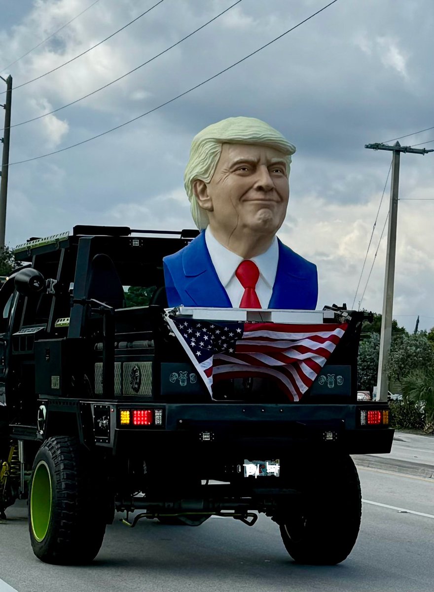 Spotted in dark blue 
Fort Lauderdale, Florida.