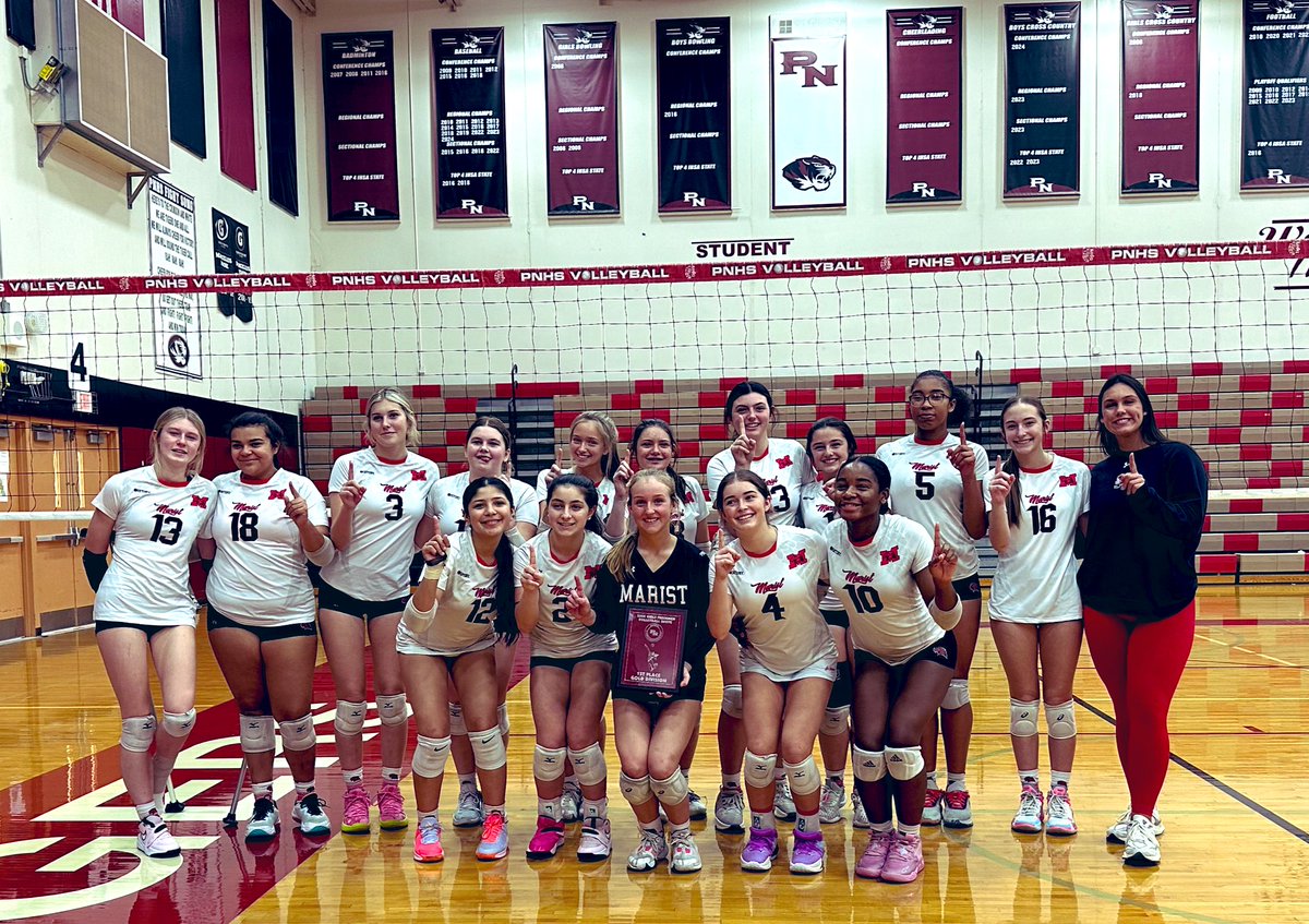 RedHawkVB's tweet photo. 🏆CHAMPS🏐 Freshmen finish with another Tournament title sweeping the Plainfield North Invite! #ProgramSaturdayz🤩 https://t.co/dbxgULdEM3