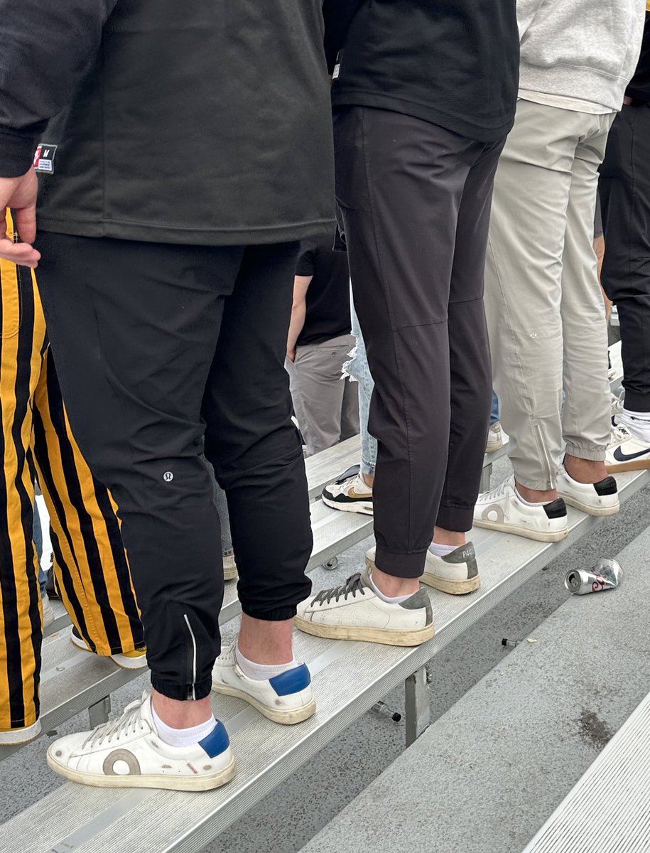 “Let’s get some puss tonight boys, lulu and cabell’s”. Shrink the game. Zero Peter Millar wtf. Probably all wearing mediums too. #GetLarge