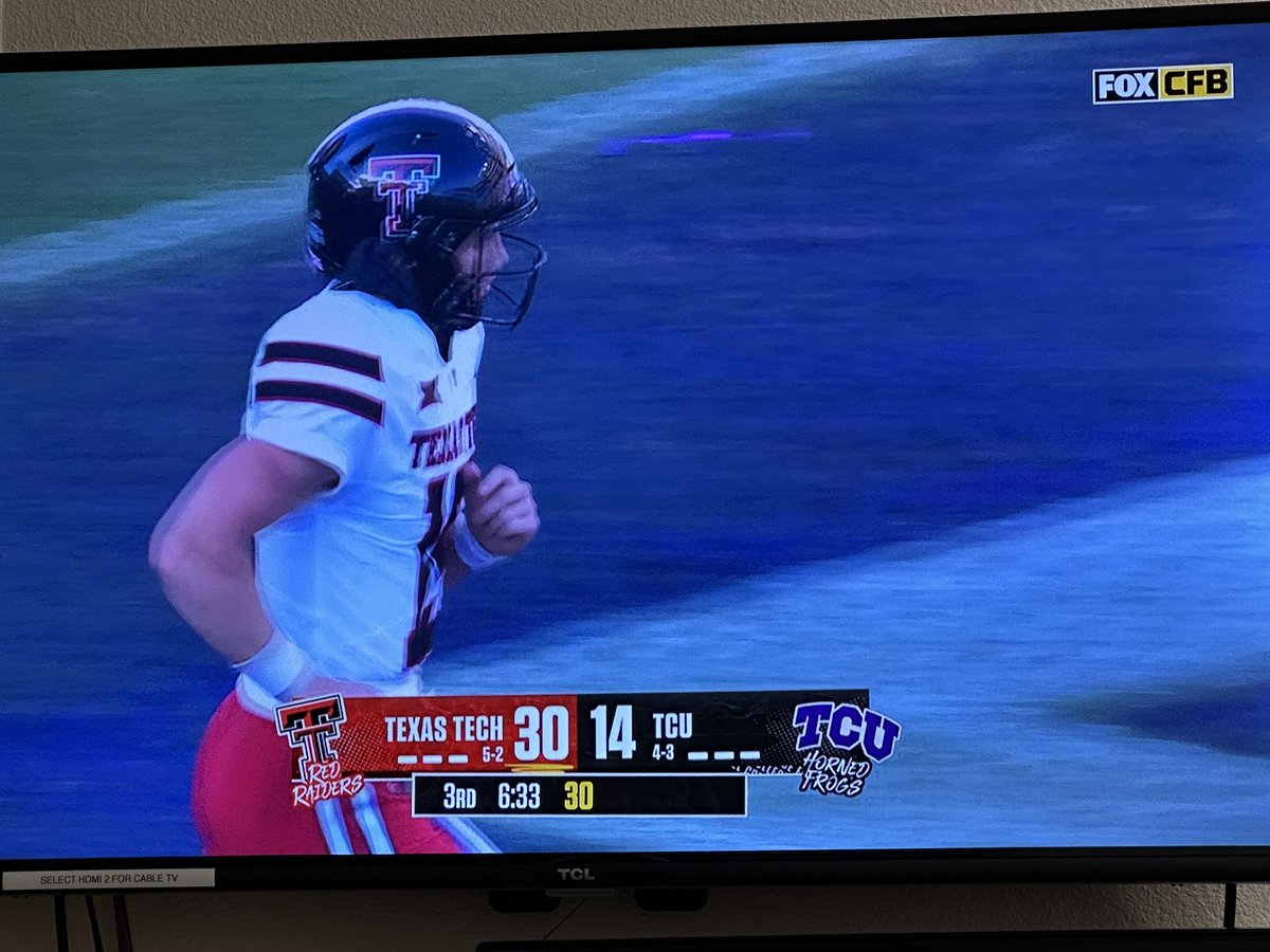 ZachFoxSports1's tweet photo. How about Will Hammond, having to come into the 2nd half at QB. His first two drives:
13 yard TD pass and then a 4 yard rushing TD
He’s 6/6 for 78 yards
@KCBD11 https://t.co/LrJSRRL7Ue