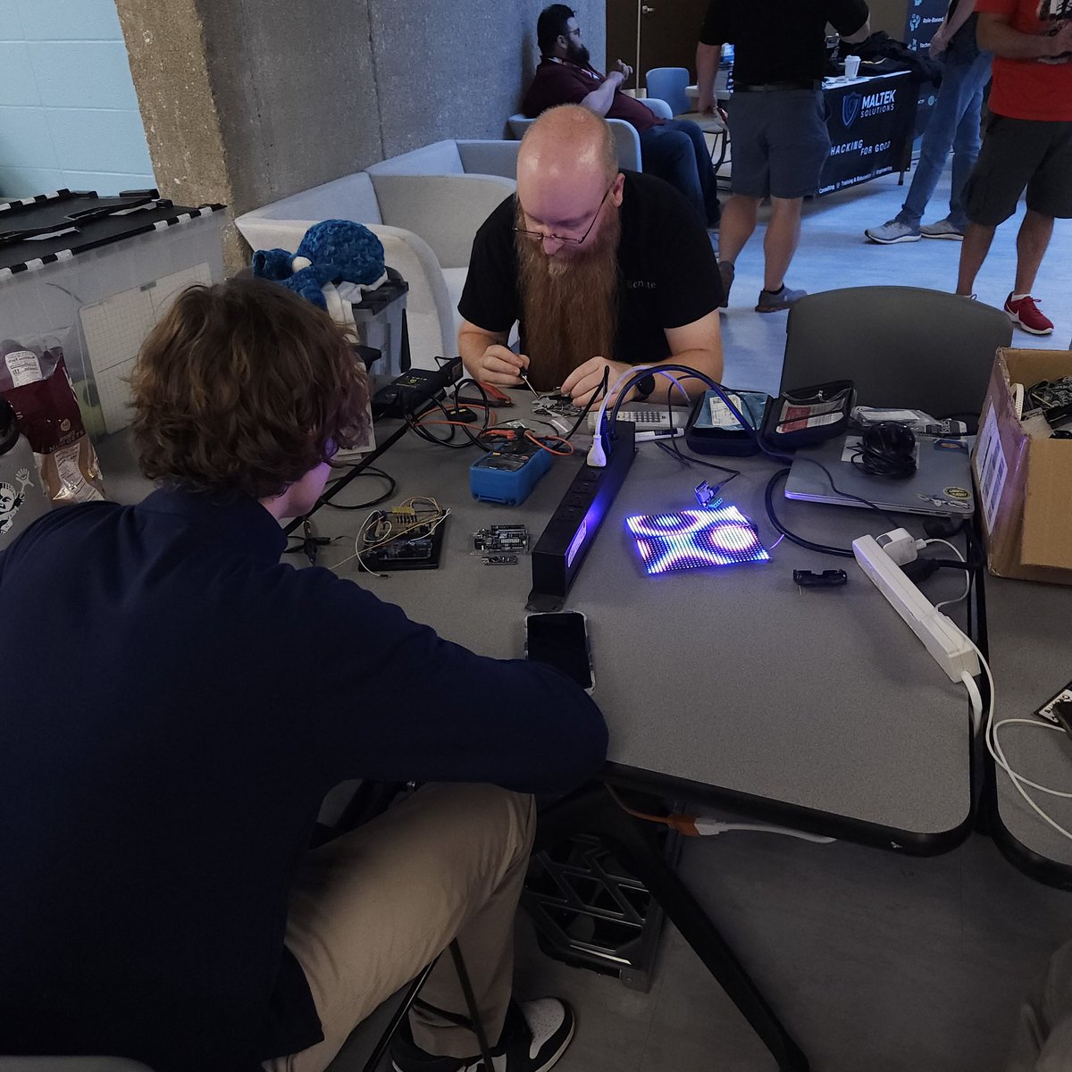 Gliese581_Envoy's tweet photo. Miscellaneous #HackRedCon endeavors by attendees in #Louisville, KY this weekend.
I can only guess what people learned all around but, there was hardly a dull or wasted moment! This is certain.
@cybersecurity @hackredcon https://t.co/RsifOY0nC6