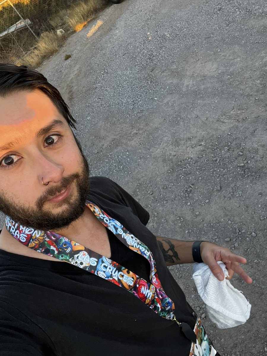 AXVDF's tweet image. Ran my first 5k today in 25:36. All time best time. Running for the women in my life. My supportive wife and of course my late mother and my daughter. I hope she knows determination and hard work is in her blood. #5krun #runner #DiaDeLosMuertos