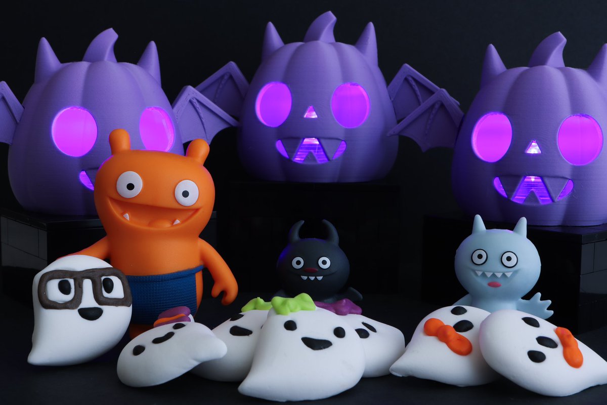 Eating ghost cookies by the light of pumpkin bats by <a href="/smallandround/">Jeremiah Ketner ジェルマイア ケトナー</a>  #howuglyru #uglydolls