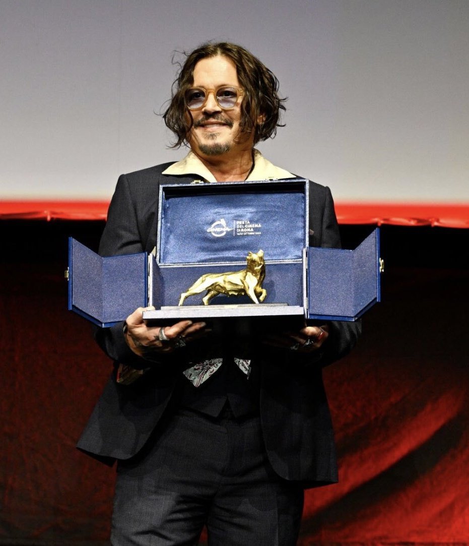 Izze 🦁🐻 tweet media