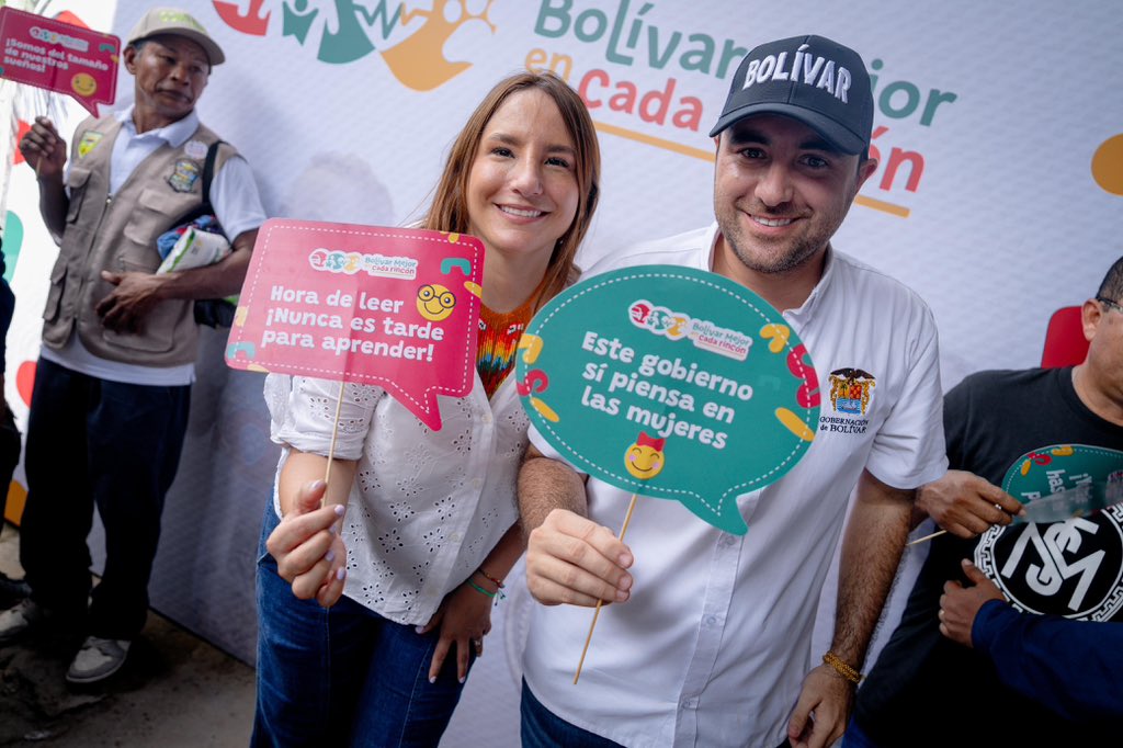 YamilHAranaP's tweet photo. La feria ‘Bolívar Mejor en cada rincón’ comenzó en Cicuco a recorrer la geografía de Bolívar, liderada por @angiesalas9 y su equipo. 

Vamos a seguir llevando la oferta institucional de la @GobDeBolivar a nuestros municipios. Vacunación, escuela de padres, trámites de registro civil, peluquería, veterinaria y muchos otros servicios estarán disponibles hasta mañana. Aprovechen esta oportunidad. 

El gobierno es en el territorio.
