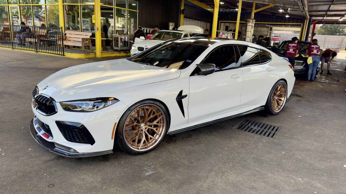 ZeroTrustNinja's tweet image. Haircut ✔️
Car wash 🧽 ✔️ 

Now ready for tonight. #TurnUp 
#THEM8 #BMW #BMWF93 #MPOWER