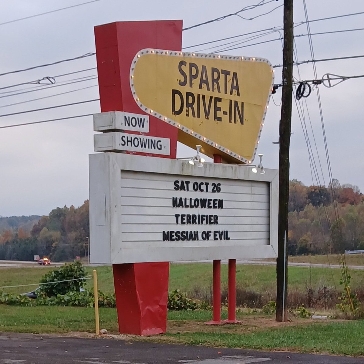 Donaldrighthere's tweet photo. If you want to meet the director of #SHARKEXORCIST I'm at Tennessee's #SPARTADRIVEIN tonight for this epic triple feature. https://t.co/uosmxEf2k0