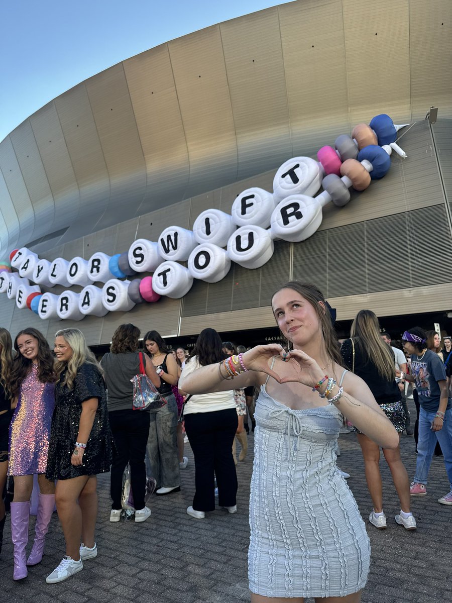 SHOWYOULOVERRY's tweet photo. Tried to change the endingβ¦ Peter losing Wendy π©΅π€ #NOLASTSTheErasTour #NOLAN2 @taylornation13 @taylorswift13 https://t.co/u3i3sG3kcF