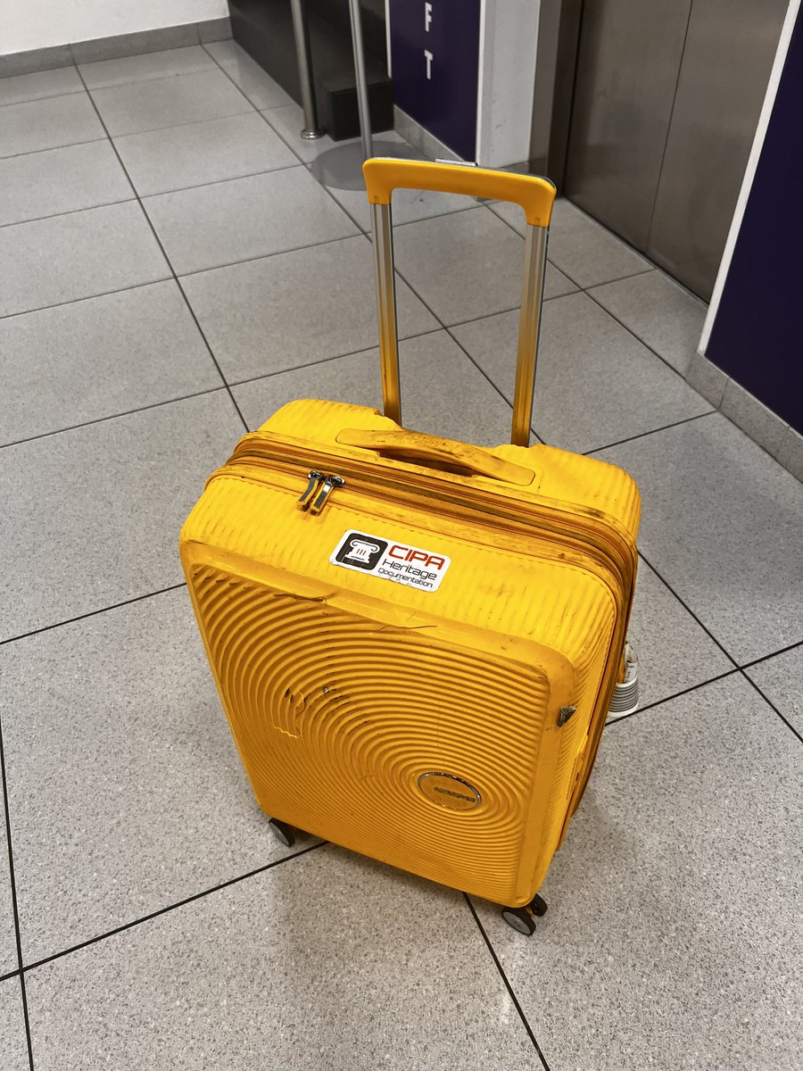 Shameful performance <a href="/lufthansa/">Lufthansa</a> in MUC airport amperes time to transfer a <a href="/staralliance/">Star Alliance</a> Gold passenger’s suitcase in terminal two - almost causing a work disaster - improve please