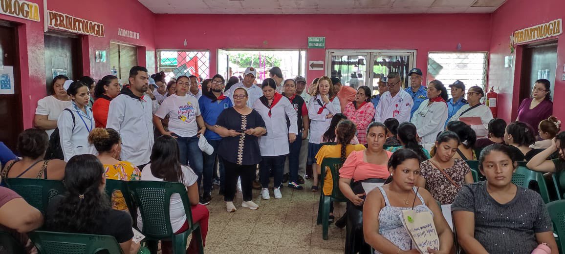 DiriangenNic's tweet photo. 🔴⚫️ En honor a los héroes de la Gesta Heroica de Raiti y #Bocay, el Buen Gobierno Sandinista llevó a cabo una exitosa Mega Feria de Salud de la Mujer y Perinatología. Familias de Nueva Guinea, El Coral, Muelle de los Bueyes y El Rama se unieron en este gran evento. https://t.co/pboJAV8ibG
