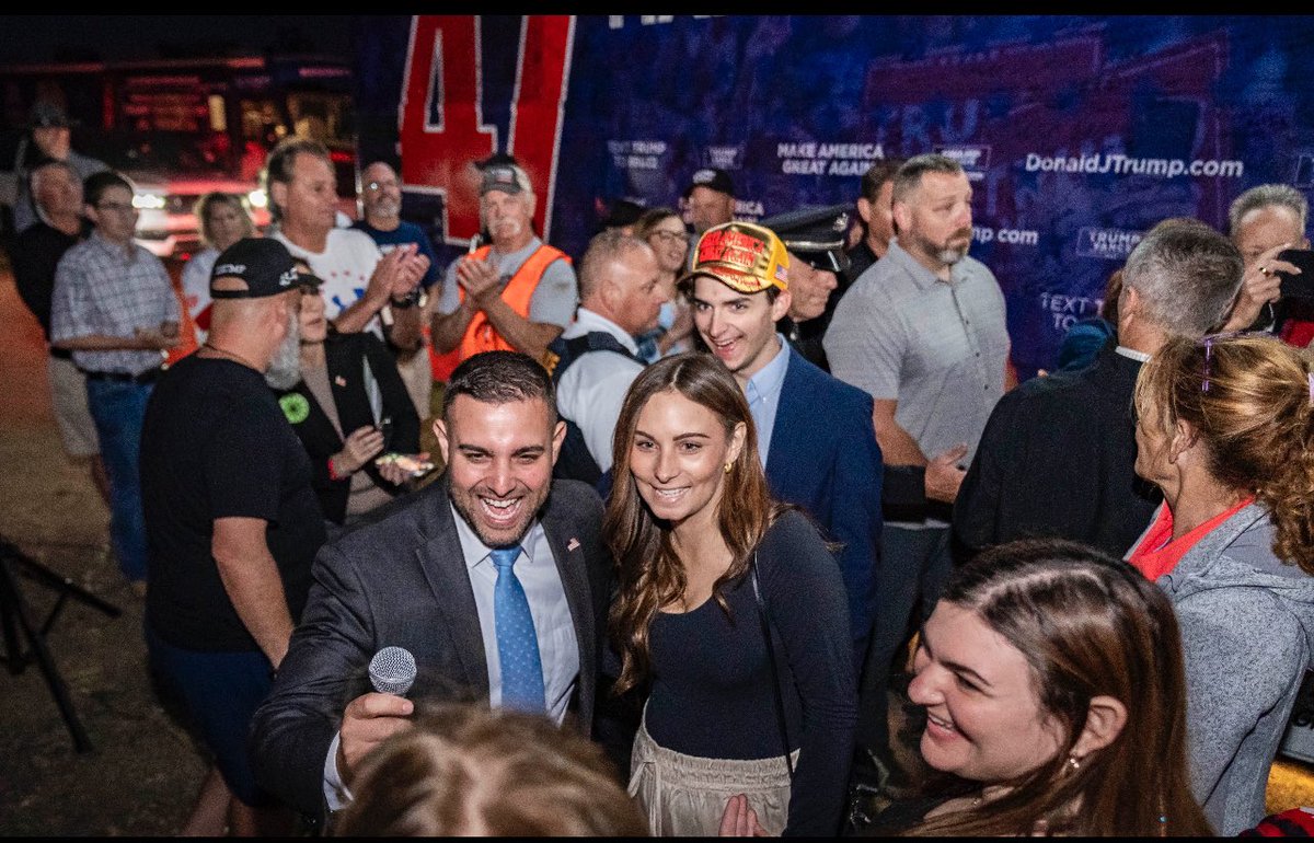 JondavidRLongo's tweet photo. New Castle, Pa is the Fireworks Capital of America. They know how to light up the night skies and their support for @realDonaldTrump shines even brighter!
PS: let’s be honest… who better than TRUMP to plan America’s 250th Independence Day fireworks ?!
#trumpbus #pennsylvania #maga
