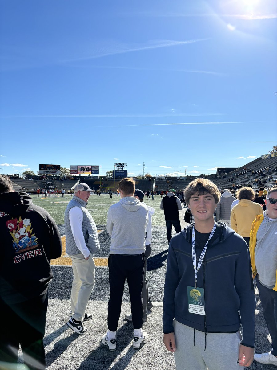 braydenkicks's tweet photo. Had a great visit at the @ToledoFB game today! #gorockets 

@OHSBravesFB https://t.co/Kkxbg9XlGE