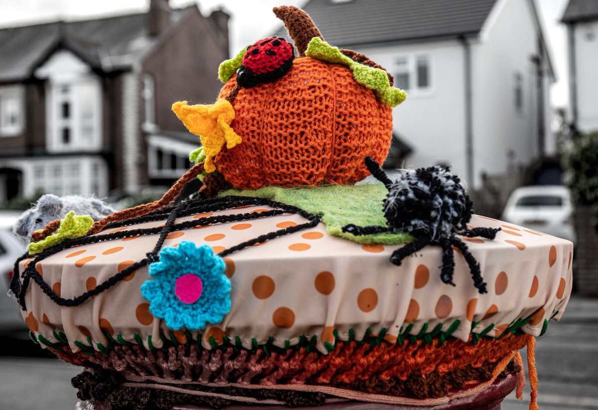 splattyoo's tweet photo. #Halloween #PostboxSaturday https://t.co/WLXIuE3Vot