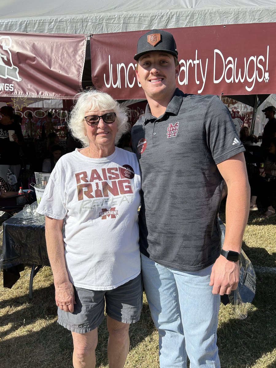 Mary Barrett tweet media