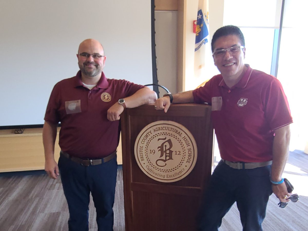 Chancellor Javier Reyes (@umasschancellor) on Twitter photo A terrific visit to @bristolaggie High School with @umassadmissions, Dean Fox of <a href="/CNS_UMass/">College of Natural Sciences at UMass Amherst</a>, <a href="/UMassVASCI/">UMass Veterinary and Animal Sciences Dept</a>, and UMass Extension.
The hands-on training these students receive is clearly preparing them for their post-graduation plans – which we hope include UMass and Stockbridge! A terrific visit to @bristolaggie High School with @umassadmissions, Dean Fox of <a href="/CNS_UMass/">College of Natural Sciences at UMass Amherst</a>, <a href="/UMassVASCI/">UMass Veterinary and Animal Sciences Dept</a>, and UMass Extension.
The hands-on training these students receive is clearly preparing them for their post-graduation plans – which we hope include UMass and Stockbridge!