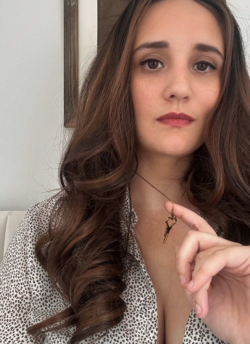 Daphne Merian-Savoia tweet media