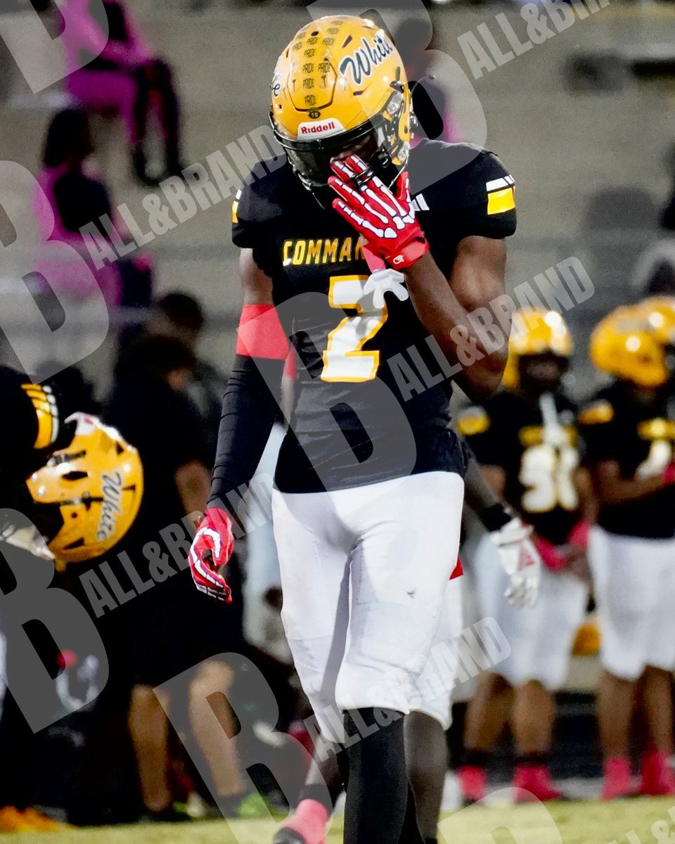 BallandBrand's tweet photo. Edward H. White High School
#2 Drop his @ if you know it ! 
 #highschoolfootball #football #sports #youthfootball  #fridaynightlights #americanfootball #explorepage #ballandbrand #highschool #photography #jaxsports #sportsphotography  #athlete #highschoolsports https://t.co/IgdDlO7gFL