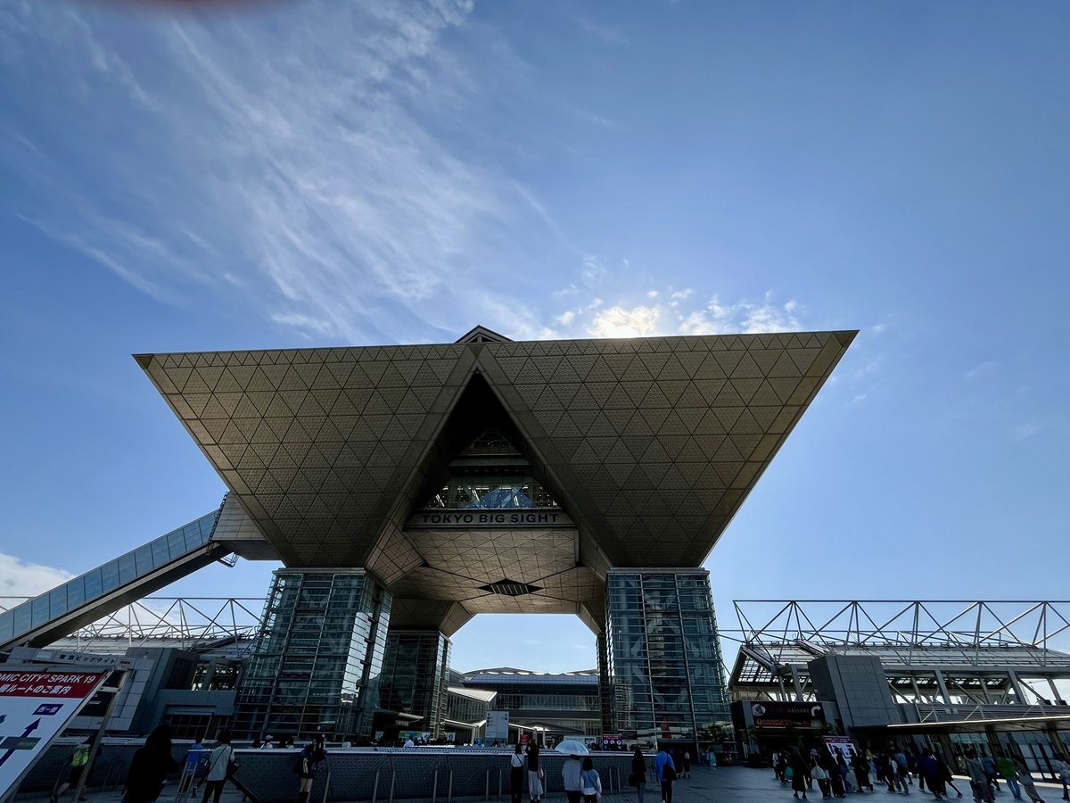 wpho38855's tweet photo. 久々に来た。南ホールなんていうのができたんだ、ってくらい久しぶり。
#ADEJ https://t.co/4YaF3MQeo8