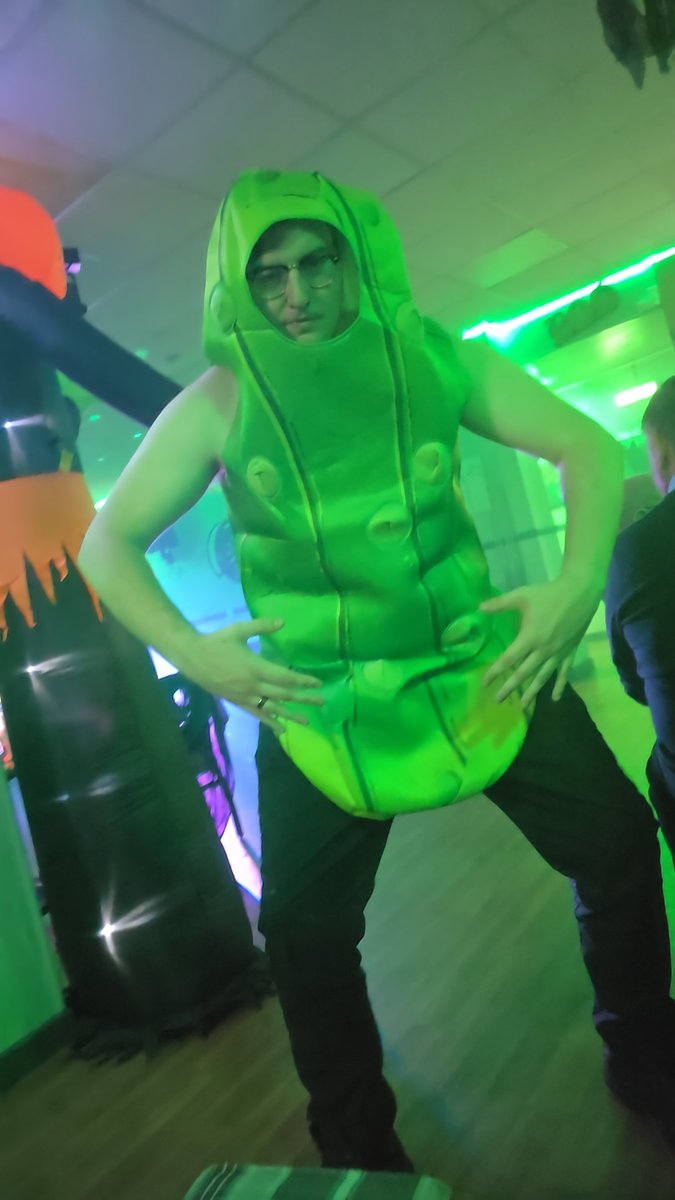 Mep8294's tweet photo. @Memeulous I just went as a pickle https://t.co/XqVmxp9Lf7
