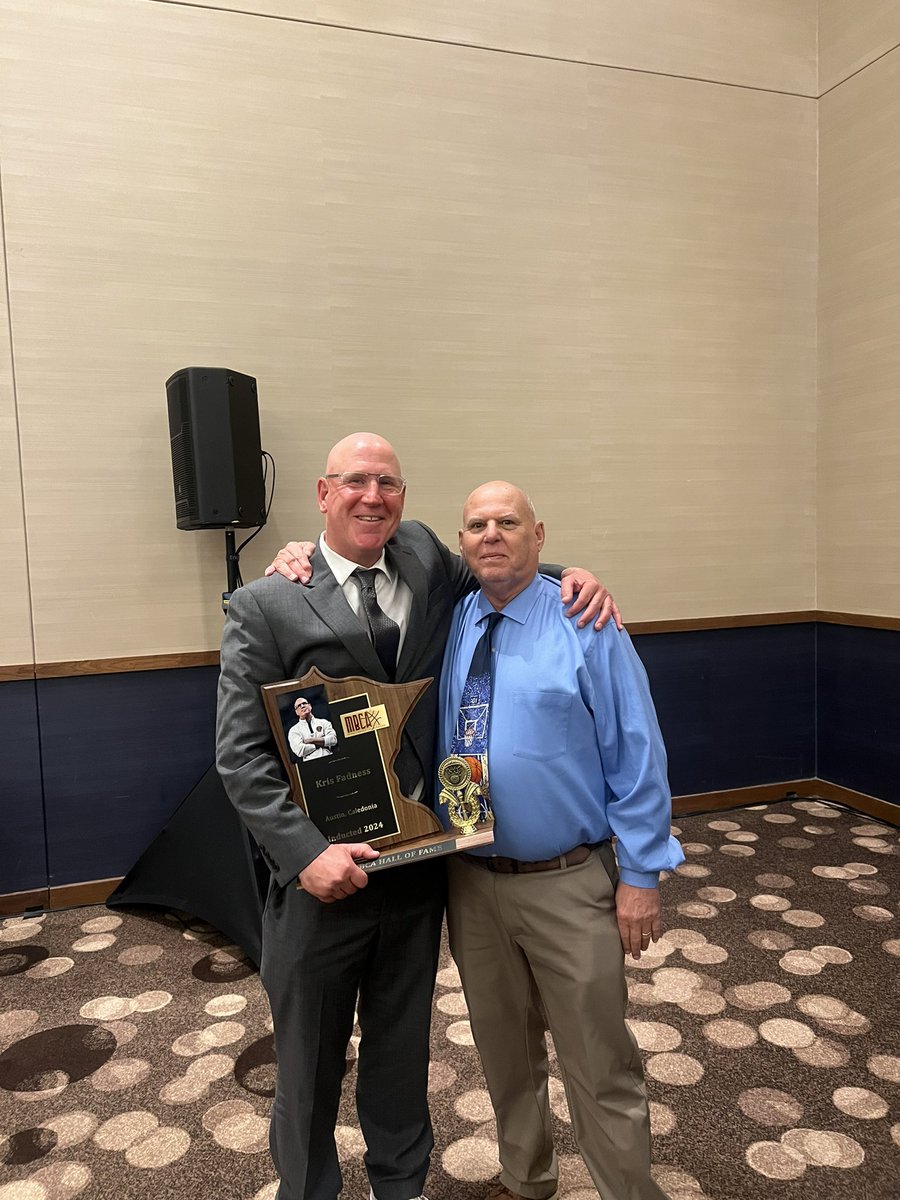 Congratulations to the 🐐 for being inducted into the MBCA Hall of Fame today! 🅰️