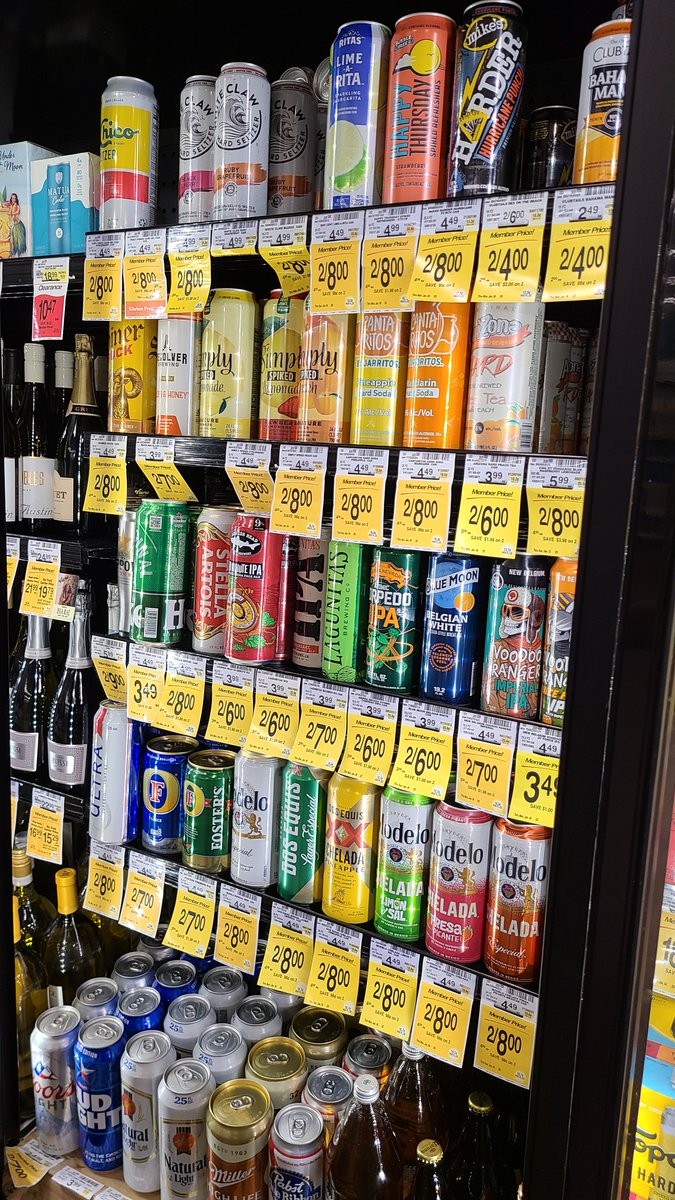 ozb2satoh's tweet photo. Saturday, time to drink maan!
having Fosters today. https://t.co/tqJSv3zd7z