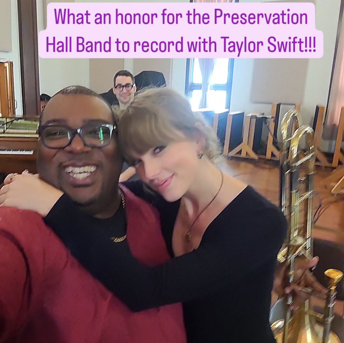 taylorswiftbr's tweet photo. Chocante!

Taylor Swift gravou “Fresh Out The Slammer”, “Florida!!!” e “Who’s Afraid of Little Old Me?” no Esplanade Studios, em New Orleans, em seu aniversário de 33 anos (13 de dezembro de 2022). 🤯

A informação foi confirmada por membros da orquestra. https://t.co/4BCiuVQAPx