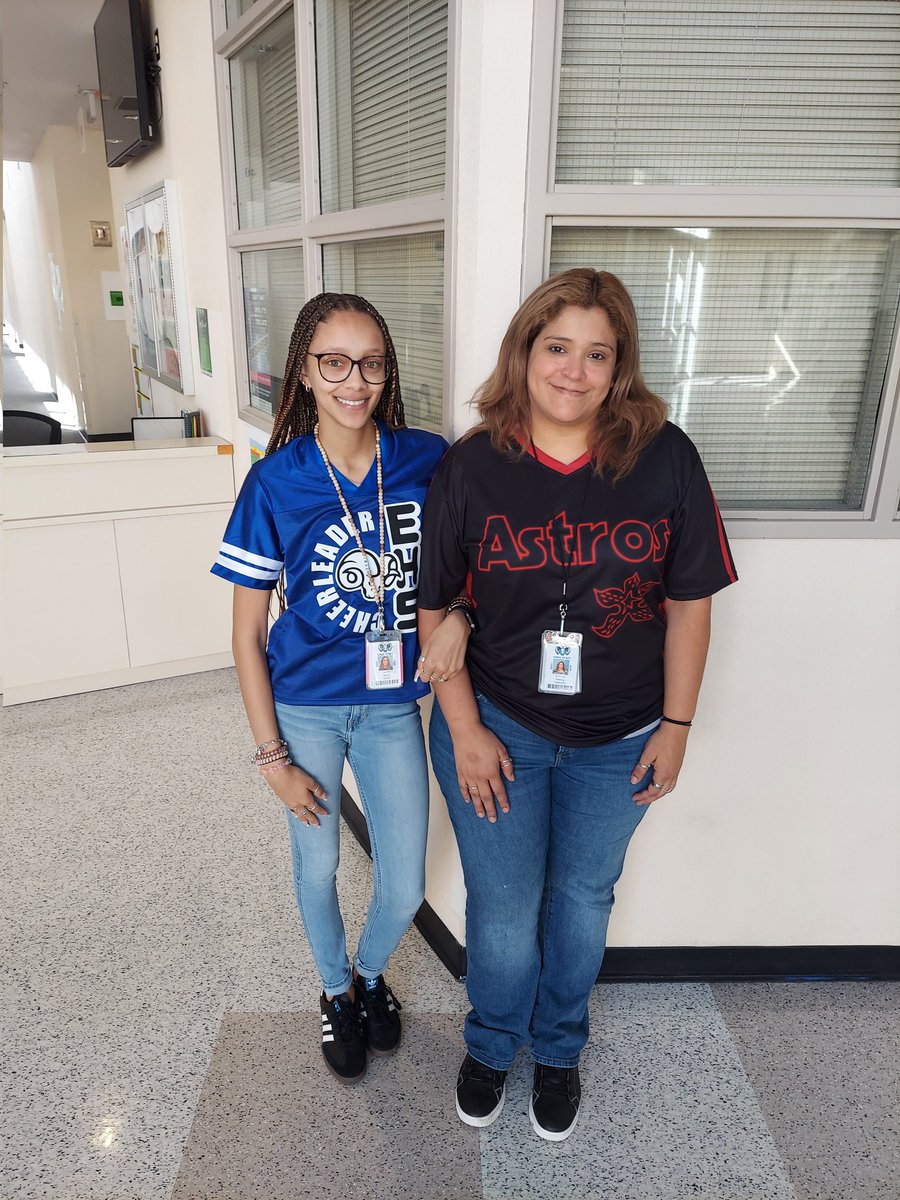 ElsikNGCRams's tweet photo. We are so proud of our Mighty @ElsikNGCRams this week! They rocked the PSAT administration and we catching that CCMR spirit, too. #destinationgraduation #forward #preparation #excellence https://t.co/Qi21ub7JJP
