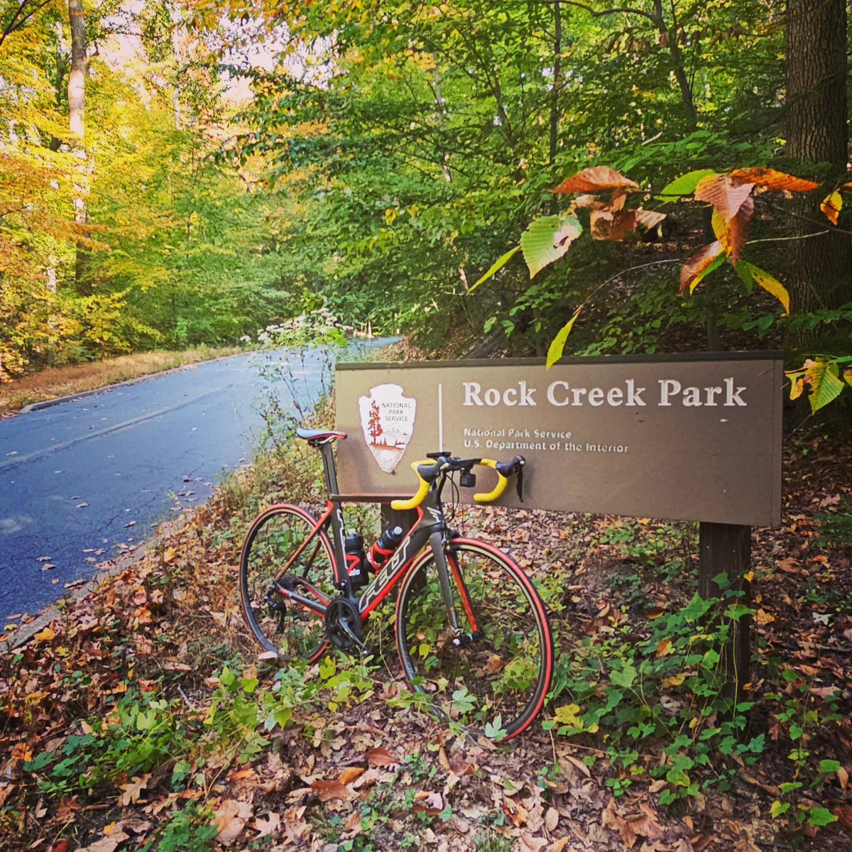 Chris_Roell's tweet photo. Rocking the majestic
Rock Creek Park Hills on today's Hills of DC Bike Ride. I rode the beginners route &amp; ended up with 2,629 ft of climbing at 22.8
miles. The ride now has 102,871 ft of climbing for the year! #bikedc #hillsofdc #hodc #hillsofrockcreek https://t.co/dpCgVMHE0w