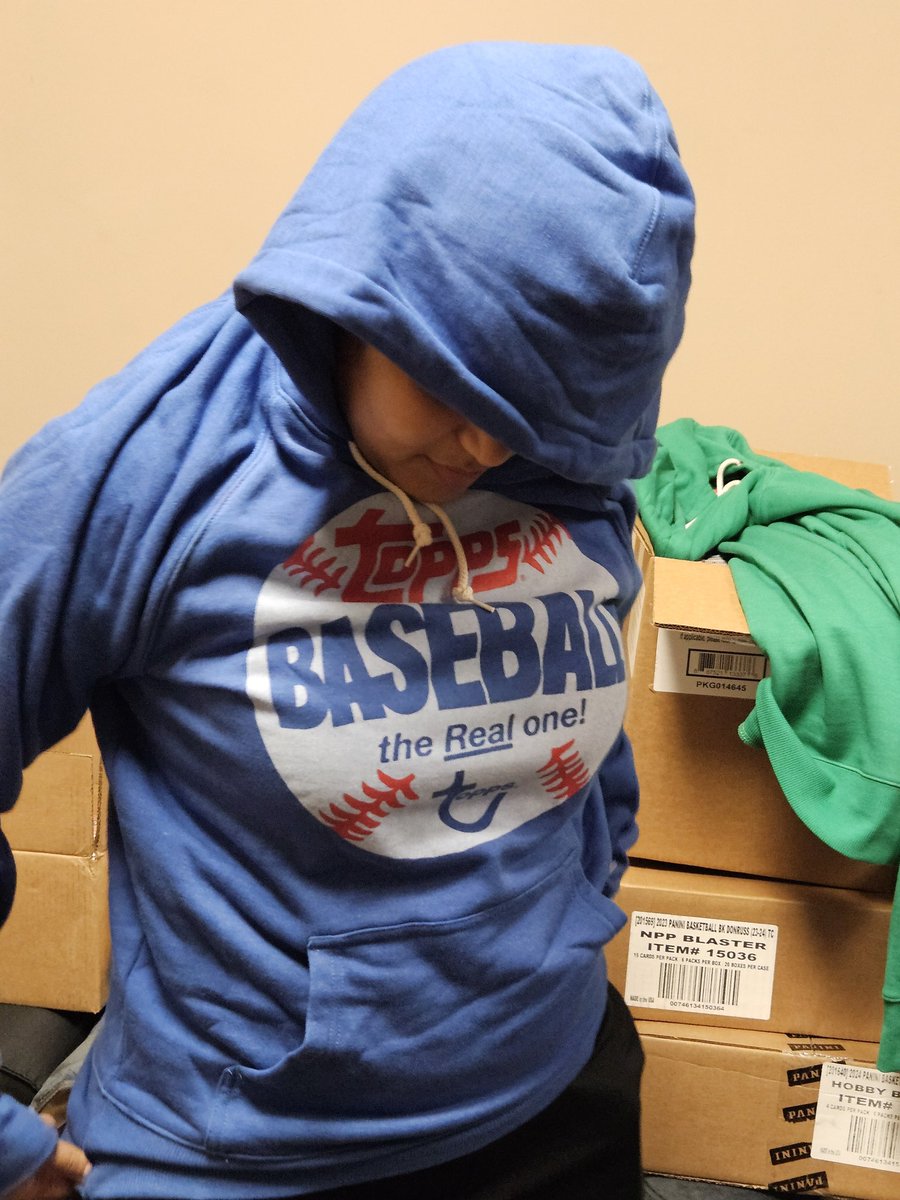 We hear it's hoodie season? 
RT &amp; comment with the color &amp; size you want (adult small - 2XL). Also have black Topps Chrome &amp; red Bowman t-shirts too! We will pick 2 winners Monday night about 8pm ET.