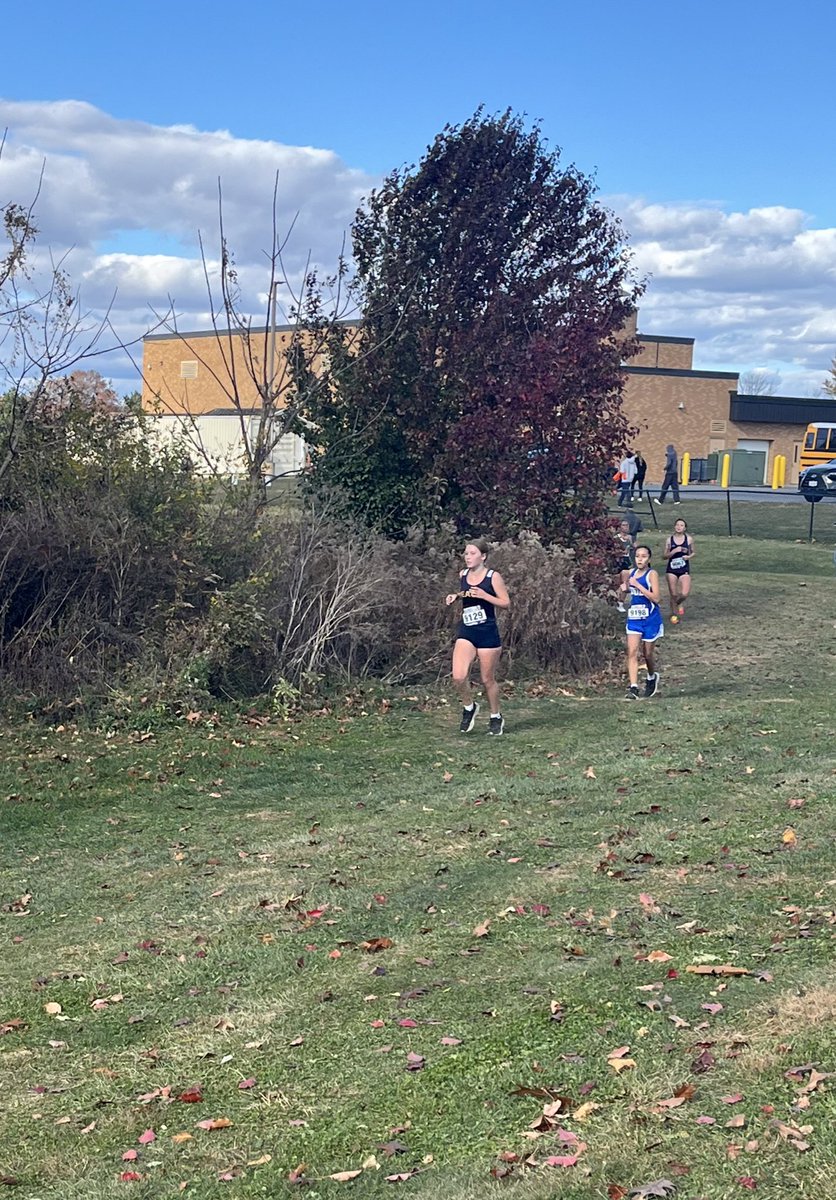 BeaconVarXC's tweet photo. Some scenes from the races today… https://t.co/xmycHiYJMR