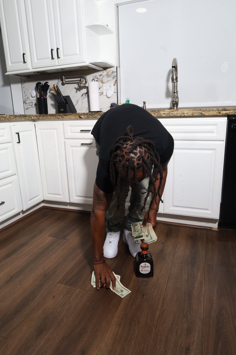 119shawn's tweet photo. Better have some dog shit in ya safe🗣️🏁⛹🏾‍♂️ https://t.co/RwQkilm6do