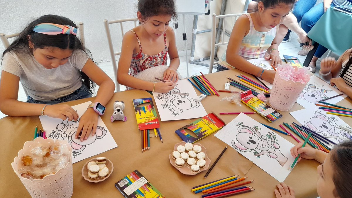 EscueladelComic's tweet photo. #HoradeCrear #dibujo #pintura #Caricatura #porcelanafria #eventos #CUMPLEAÑOS https://t.co/zjZ5l9059N