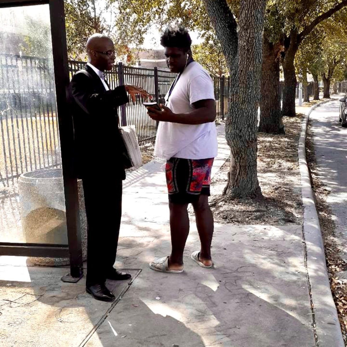 BrotherQiyam's tweet photo. ๐บ #TruthTrafficking: Another highly spirited push today in the Southeast Houston streets alongside my Fruit of Islam brothers @lintonmuhammad and Bro. Levester Muhammad spreading copies of the latest edition of @TheFinalCall and Volume 3A of โThe Teachings 2.0: Twitter Sayings of The Honorable Minister @LouisFarrakhanโ! โฆ. https://t.co/o0VHlkgLFt
#Farrakhan
