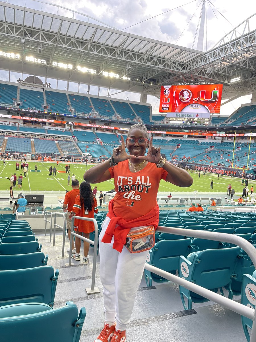 masterbCG's tweet photo. Now I don’t have to hear, “I’ve never been to a Canes home game” again 🙄 https://t.co/qVVJ20ZUzq