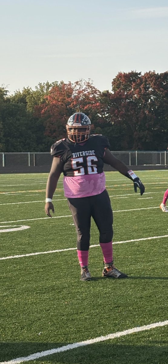 Words can’t describe how crazy fast time flew thank you Riverside <a href="/D_McAfee/">Coach Mac</a> <a href="/RUHS__Football/">Milwaukee Riverside Tigers Football</a> <a href="/Chris_C_89/">CC</a>