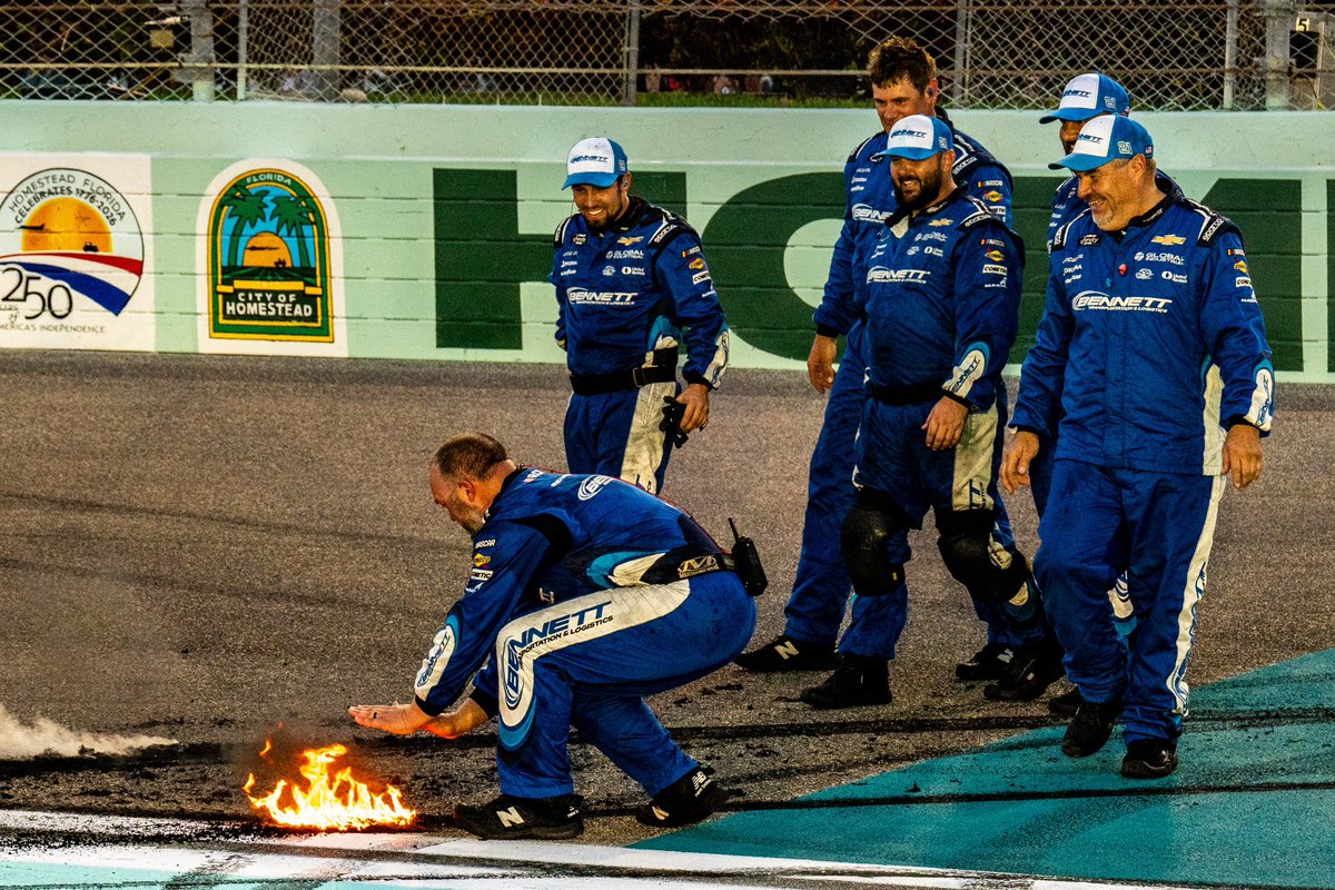 RCRracing's tweet image. Championship 4, here we come 🏁

@BennettFamilyCo | @_AustinHill | #Drive4Bennett