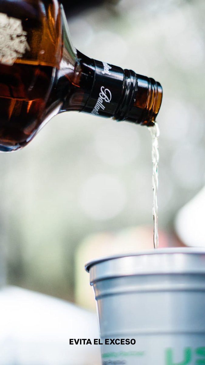 Ballantines_mx's tweet photo. ¿Y esperar tanto por este fin de semana valió la pena? 
Nosotros automáticamente: https://t.co/az7J5wDRxS