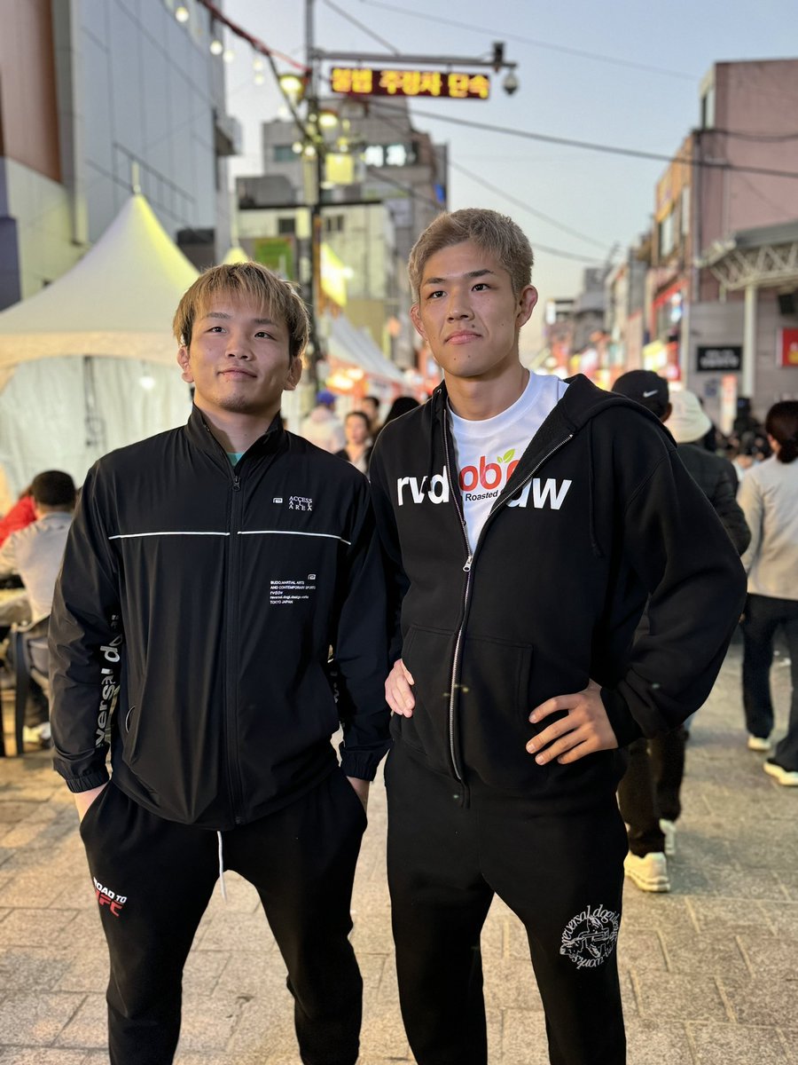 GRACHAN01's tweet image. 黒井海成選手の応援とROAD FC様との今後の協力関係を見据えて、韓国に来ています！新たな出会いや交流の中で、さらなる飛躍を目指して頑張ります！

#ROADFC #GRACHAN #黒井海成