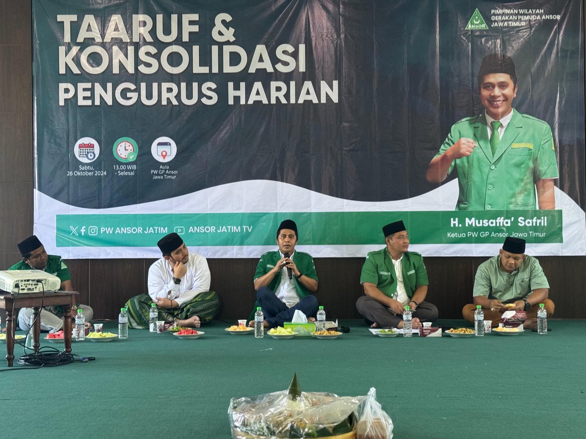 pwansorjatim's tweet photo. Taaruf dan Konsolidasi Pengurus Harian Pimpinan Wilayah Gerakan Pemuda Ansor Jawa Timur di Aula PW GP Ansor Jatim, Sabtu 26 Oktober 2024

Ansor Jatim Navigator Ansor Masa Depan https://t.co/PQvtBrcuUp