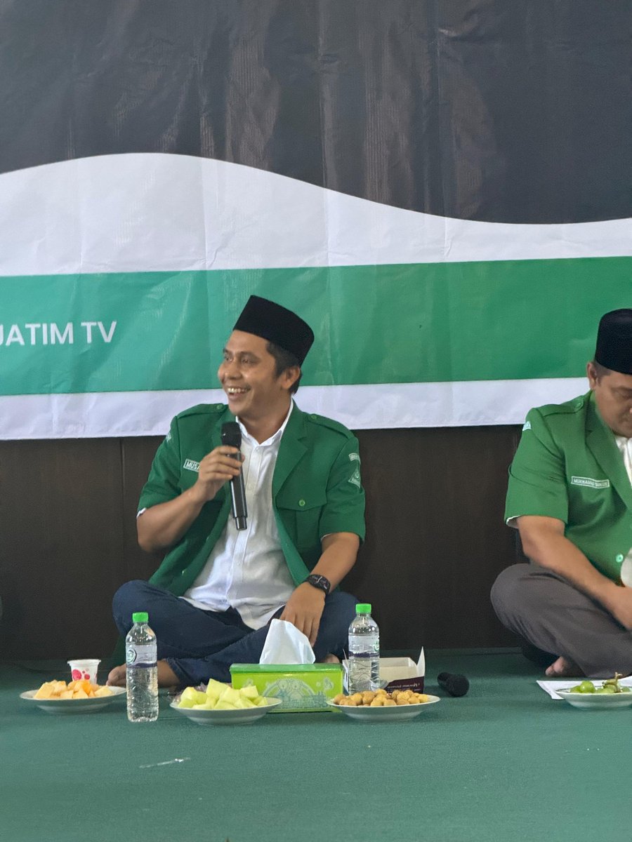 pwansorjatim's tweet photo. Taaruf dan Konsolidasi Pengurus Harian Pimpinan Wilayah Gerakan Pemuda Ansor Jawa Timur di Aula PW GP Ansor Jatim, Sabtu 26 Oktober 2024

Ansor Jatim Navigator Ansor Masa Depan https://t.co/PQvtBrcuUp