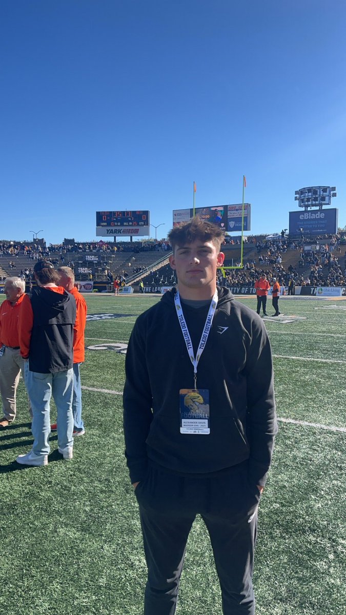 Amazing game day visit at the university of Toledo can’t wait to be back 
<a href="/ToledoFB/">Toledo Football</a> <a href="/vkehres/">Vince Kehres</a> <a href="/CoachCandle/">Jason Candle</a>