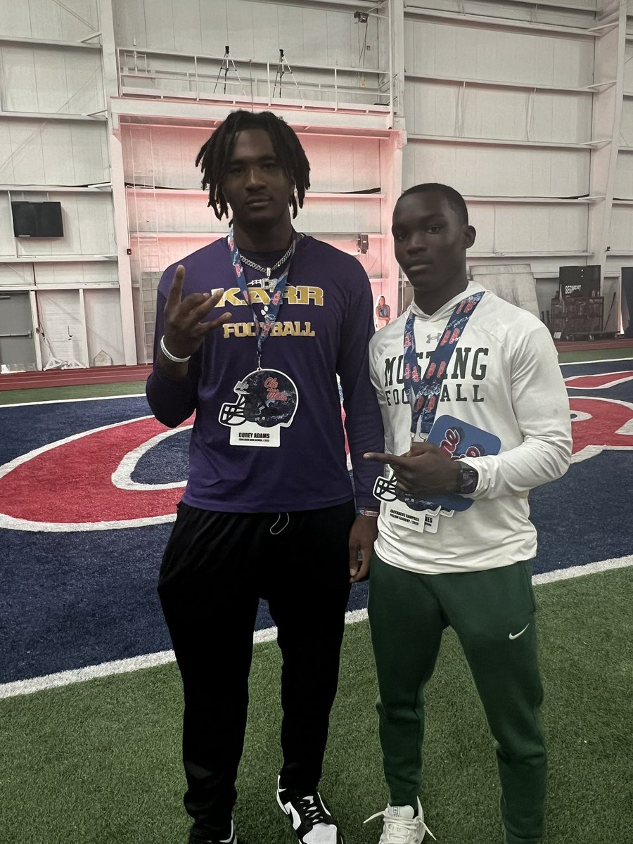 ZacchaeusCamp's tweet image. Great experience @OleMissFB game  @_kbolden @247Sports @Rebels247 @_EliteProspects @Collins_OleMiss @academy_pillow @Enrique__Davis @RebelSportsTalk @KevinSmithRB @echoles_william @LawrencHopkins @Zach_Berry @Rebels247 @alexm_brown @PrepRedzoneMS @OleMissSports @Scottlindsey15…