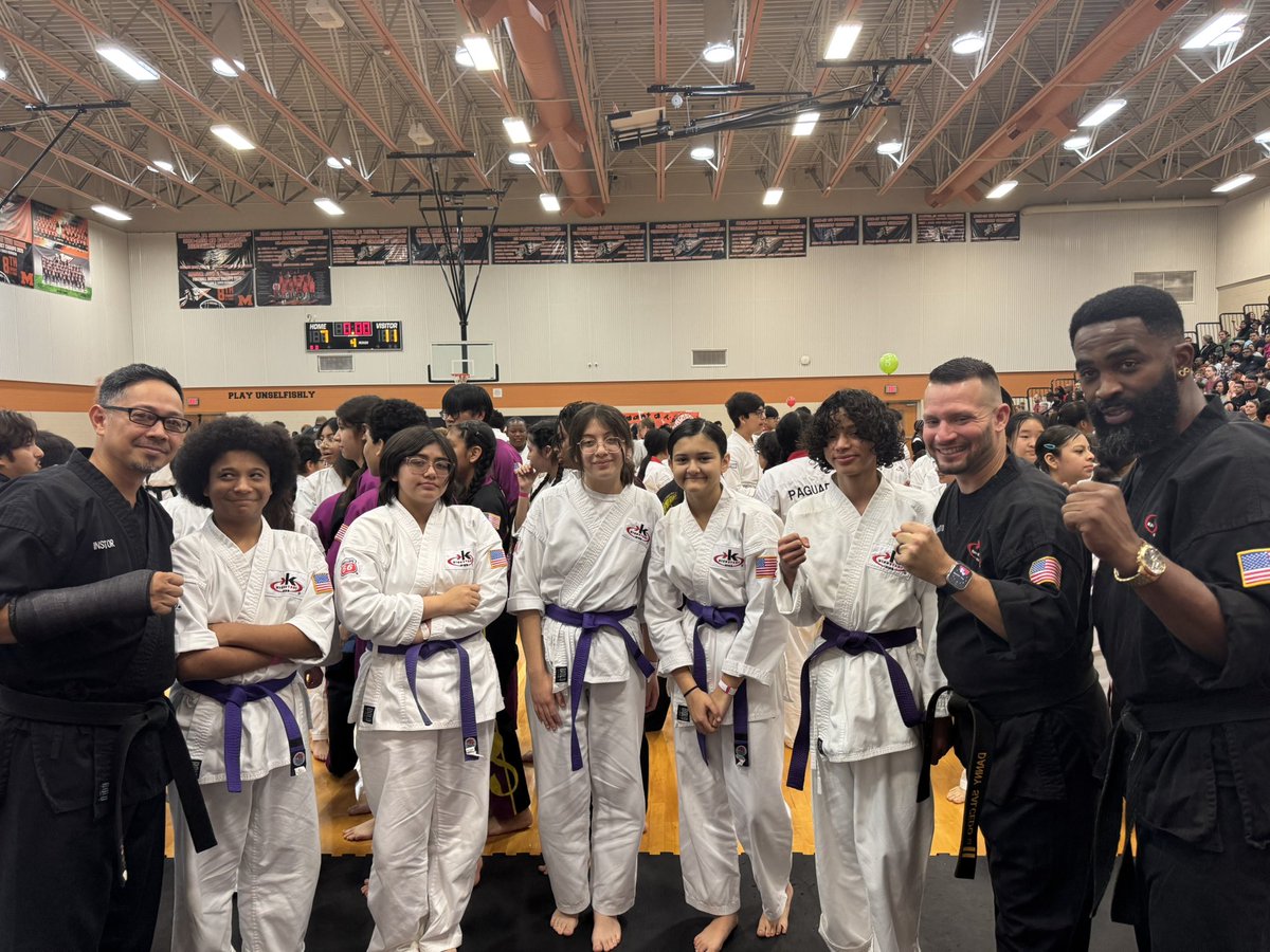dannycsalcedo's tweet image. Students from @PaulRevereMS ready to take over the Kickstart Kids Fall Qualifier!
@KICKSTART_KIDS | #CharacterThroughKarate 
#KSKFall #RevereKSK
@HoustonISD @TeamHISD @HISD_West @MrsMNMoody