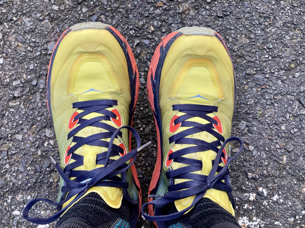 fu_ji_q's tweet photo. 山の日以来のトレランシューズ装着。
#hokaoneone
#mafatespeed3 https://t.co/06ta9kb5Cs