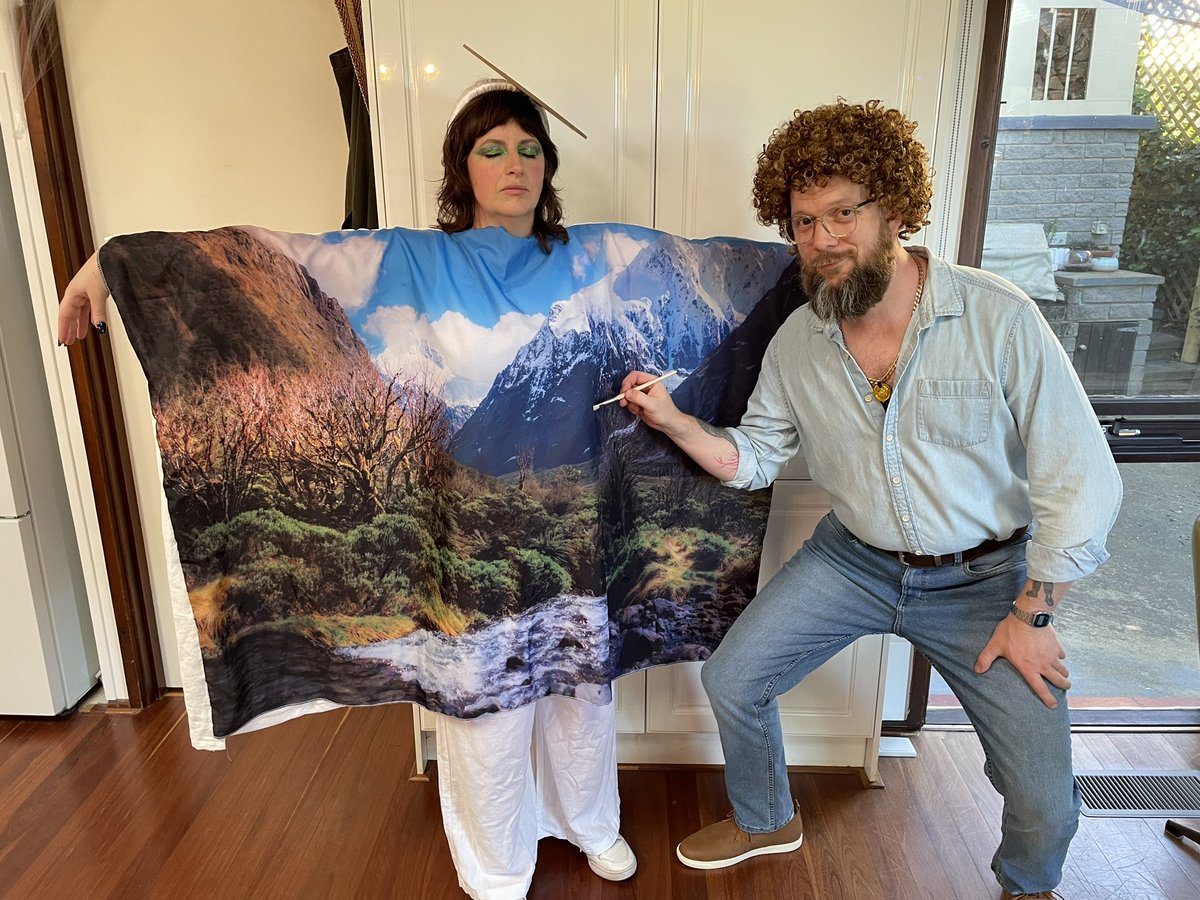 illy bocean tweet media