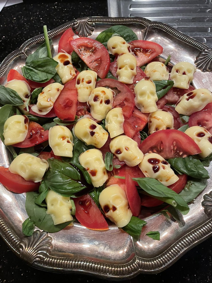 illy bocean tweet media