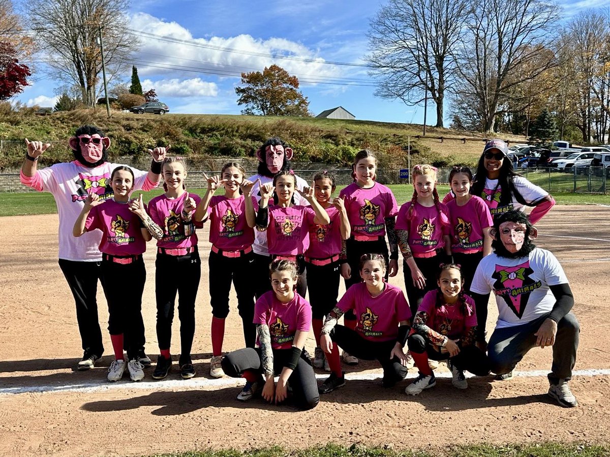 mcasey2323's tweet photo. SWCFL 12u Halloween Softball Tournament, #BrookfieldBurn as @ThePrtyAnimals for the win!
@TheSavBananas https://t.co/7Pf4rlUxpD